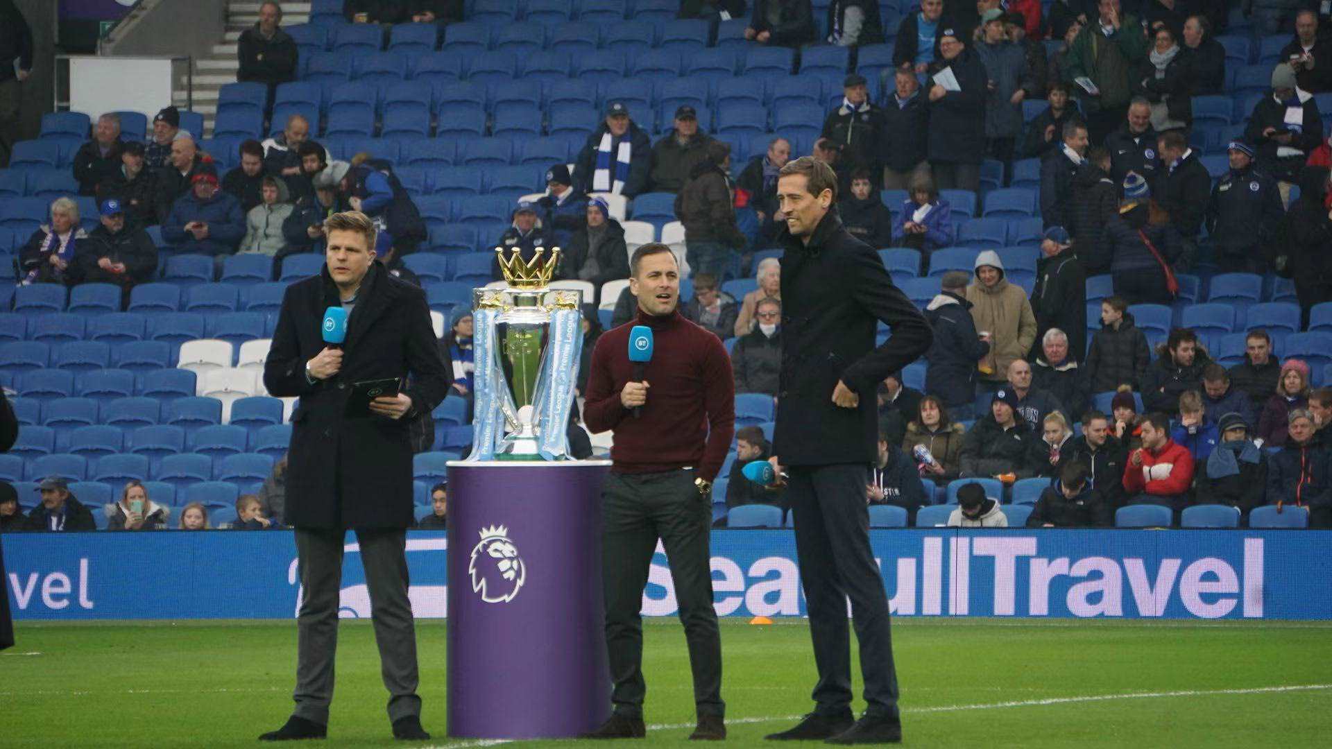 的背景下 的背景下